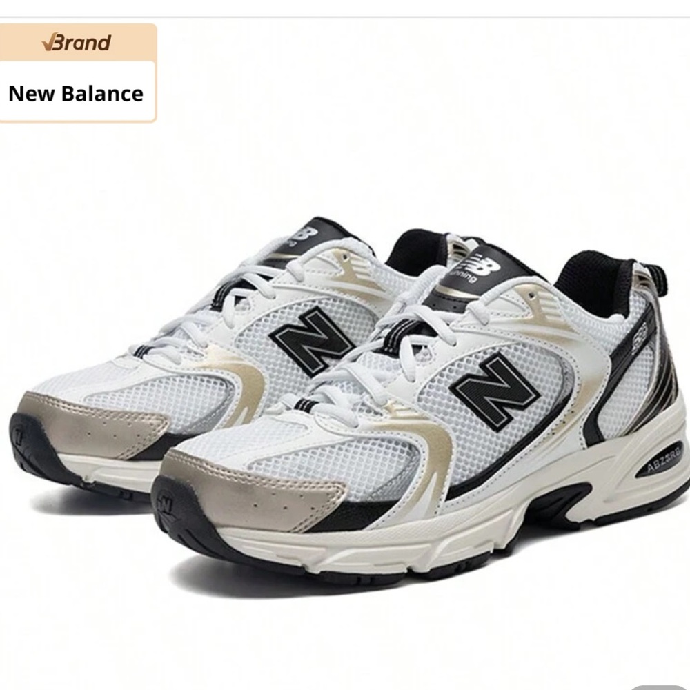 New Balance 530 white gold black size men’s 7 women’s 8.5